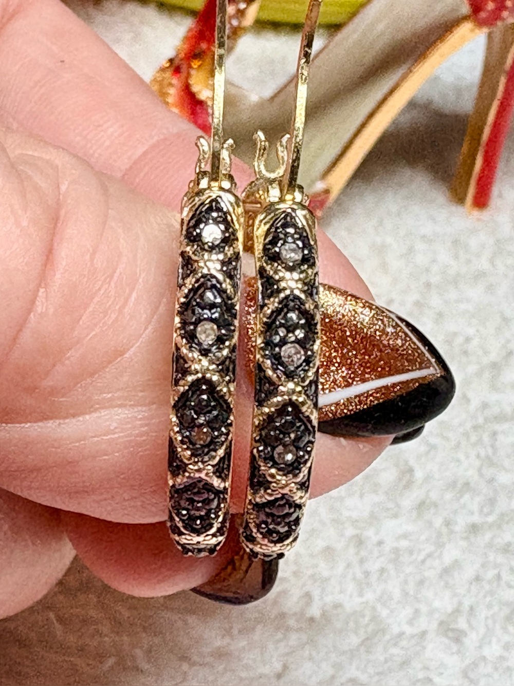 LEOPARD PRINT -Gold-Tone Hoop Earrings with Black Crystal Accents